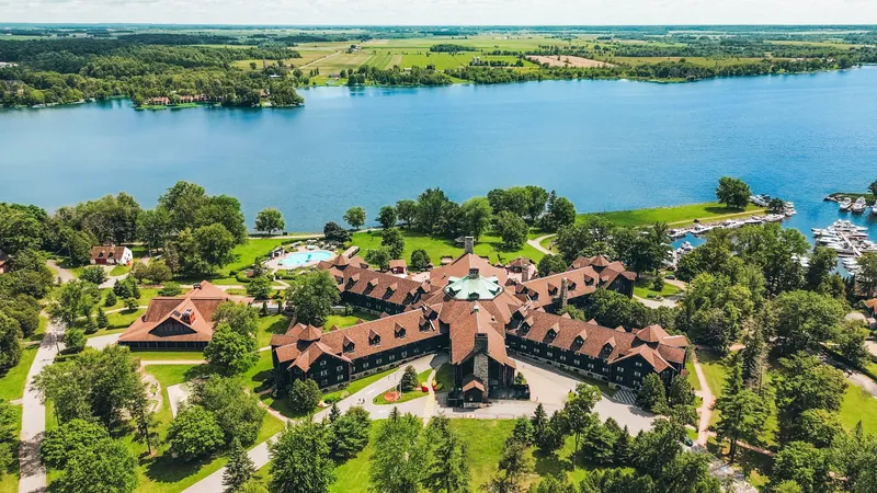 Fairmont Le Château Montebello, Montebello, Canada