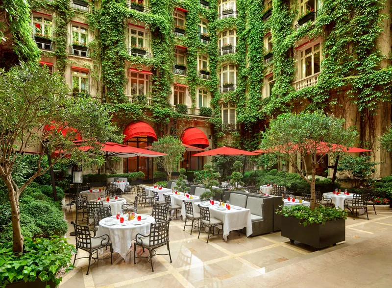 Hôtel Plaza Athénée, Paris, France