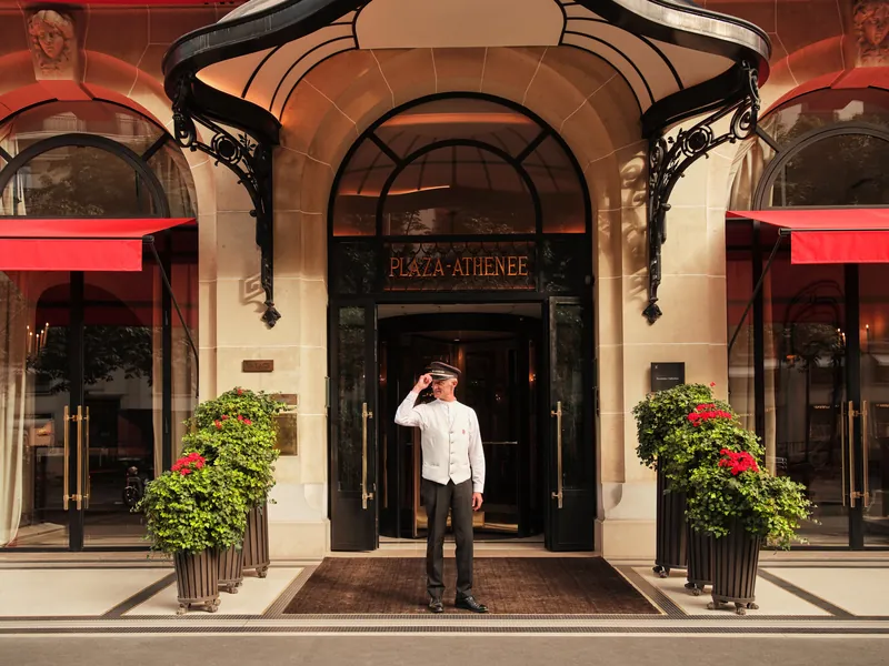 Hôtel Plaza Athénée, Paris, France