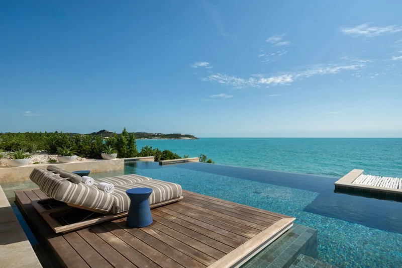 The Strand Turks and Caicos, 터크스 케이커스 제도 · 프로비덴시알레스