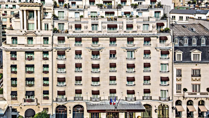 Prince de Galles, a Luxury Collection Hotel, Paris, フランス · パリ