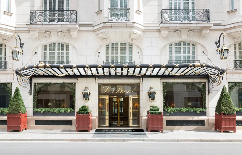 Le Bristol Paris, フランス · パリ